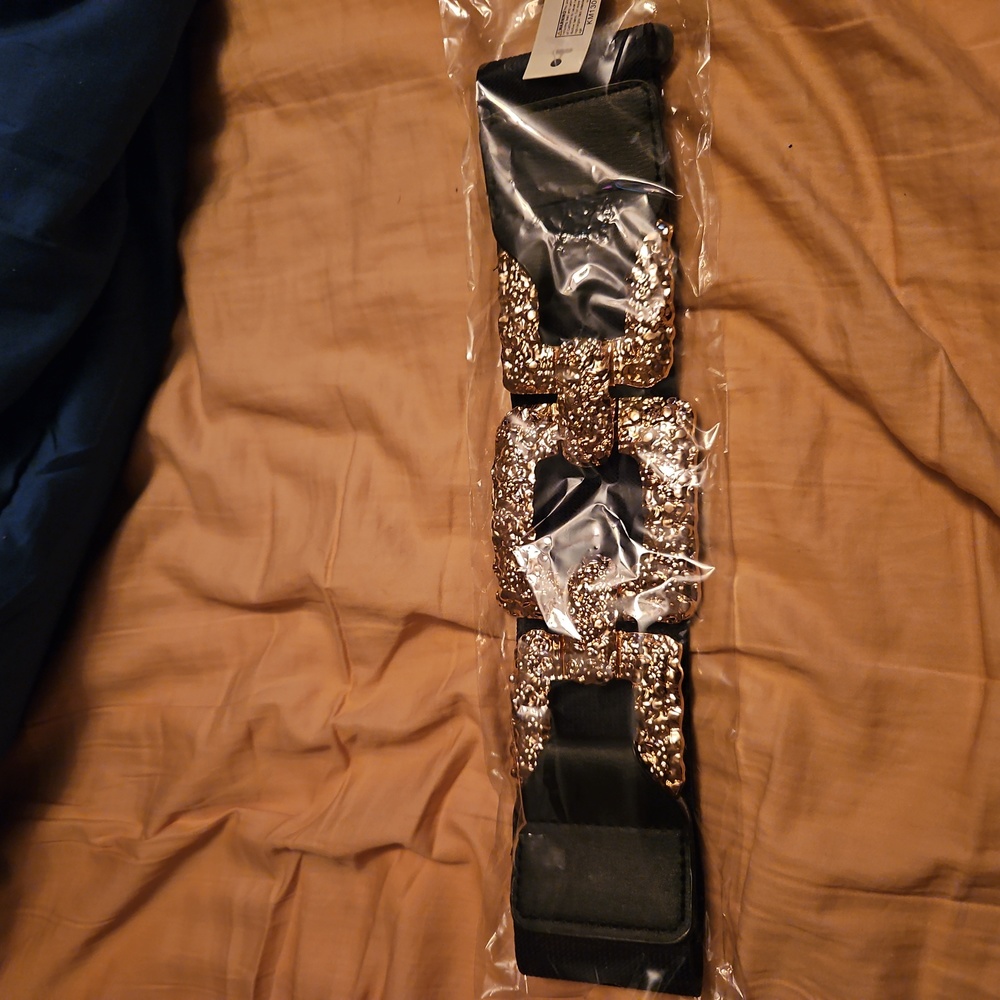 Stretchy belt